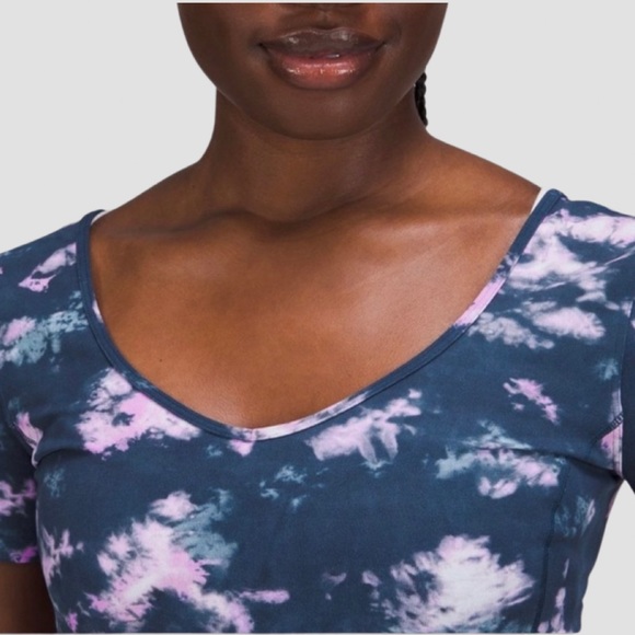 Lululemon Align T-shirt - Brand New with Tag - Picture 11 of 12